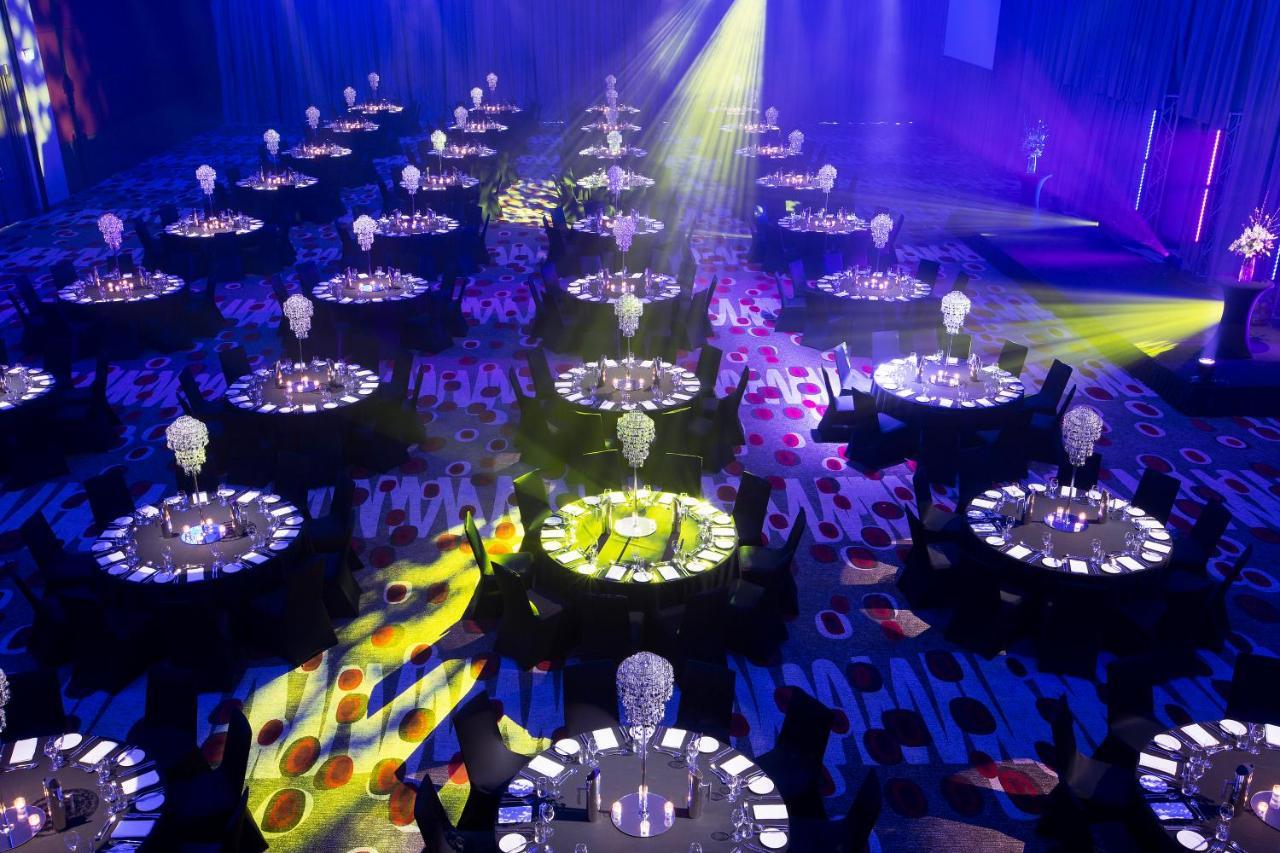 Pullman Melbourne Albert Park Екстериор снимка The 2011 British Fashion Awards
